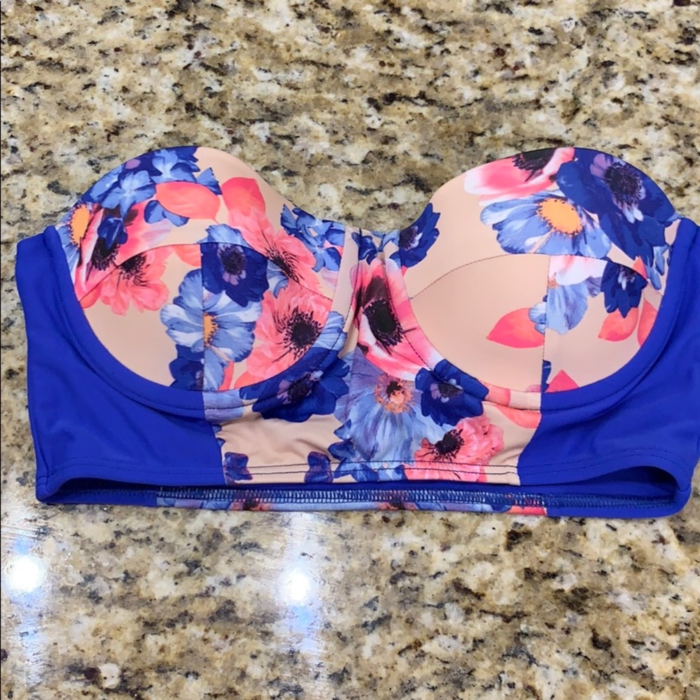 EUC floral bandeau bikini top